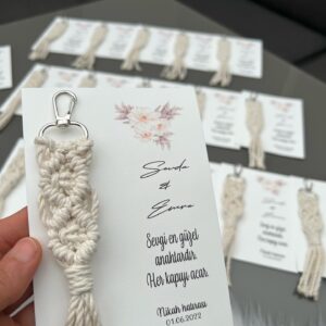 macrame sleutelhanger met kaart